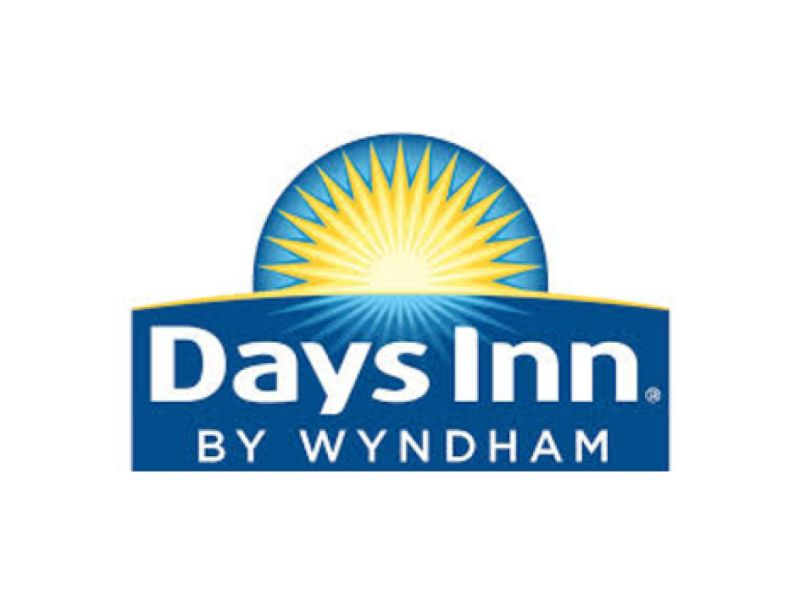 Airport: Days Inn by Wyndham Kansas City Park Sleep and Fly Background