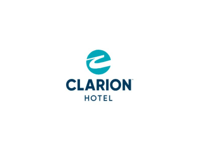 Airport: Clarion Hotel Detroit Metro Airport-Park Sleep & Fly Background